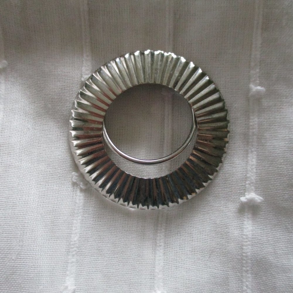 Vintage scarf clip